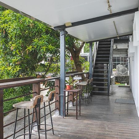 Tropical Low Boundary B&B 東河郷 エクステリア 写真